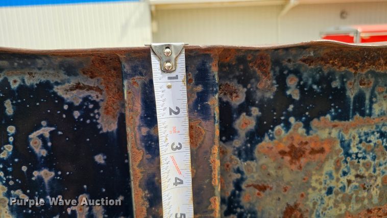 image for item DQ0210 1994 GMC TopKick  dump flatbed truck