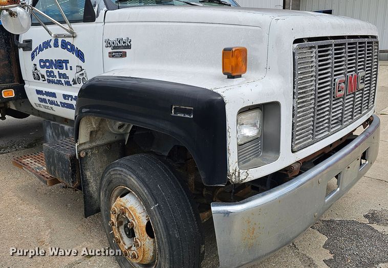 image for item DQ0210 1994 GMC TopKick  dump flatbed truck
