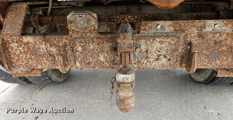 image for item DQ0210 1994 GMC TopKick  dump flatbed truck