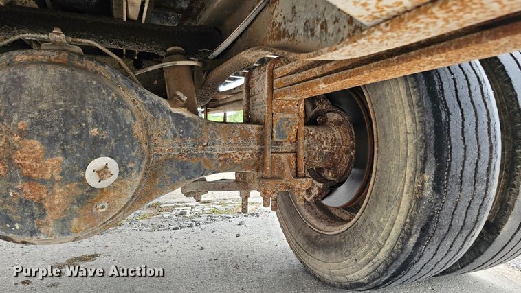 image for item DQ0210 1994 GMC TopKick  dump flatbed truck