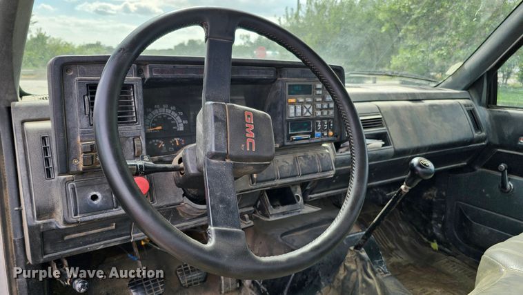 image for item DQ0210 1994 GMC TopKick  dump flatbed truck