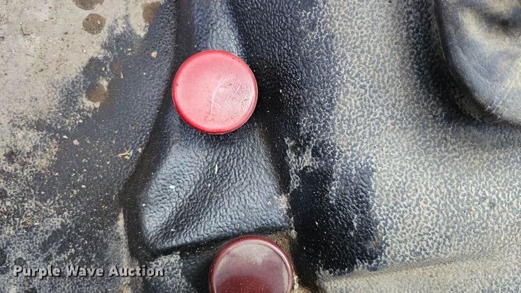 image for item DQ0210 1994 GMC TopKick  dump flatbed truck