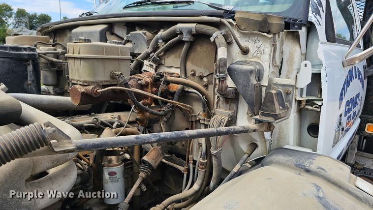 image for item DQ0210 1994 GMC TopKick  dump flatbed truck