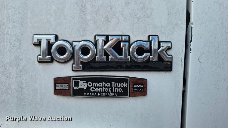image for item DQ0210 1994 GMC TopKick  dump flatbed truck