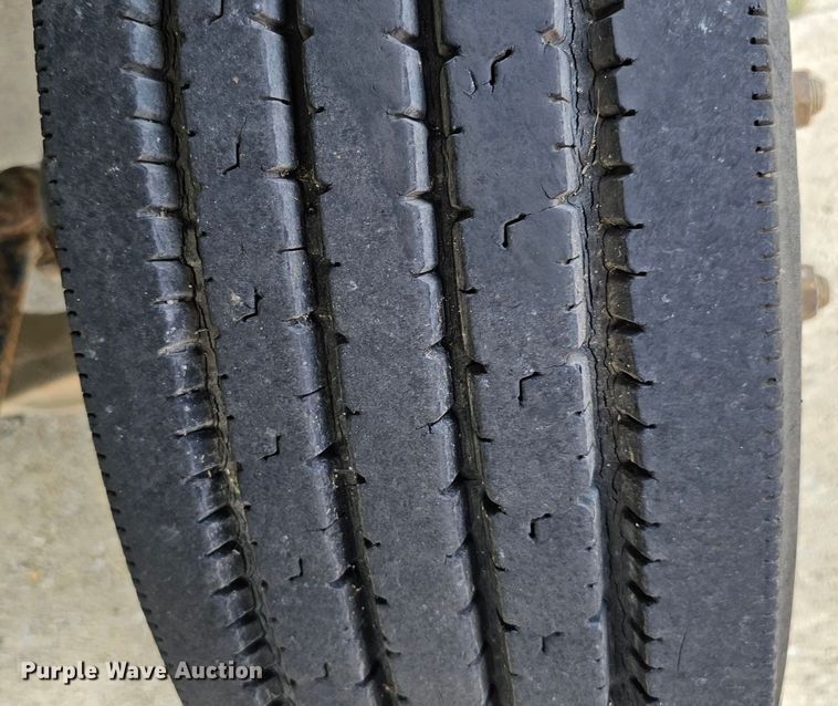 image for item DQ0210 1994 GMC TopKick  dump flatbed truck