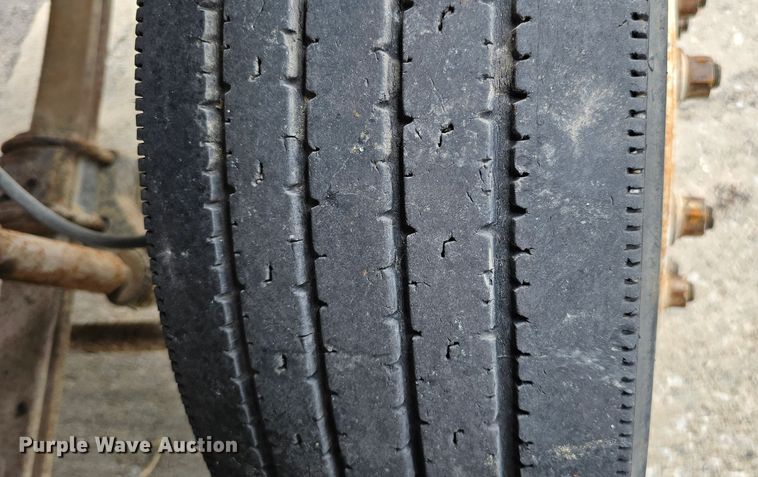 image for item DQ0210 1994 GMC TopKick  dump flatbed truck