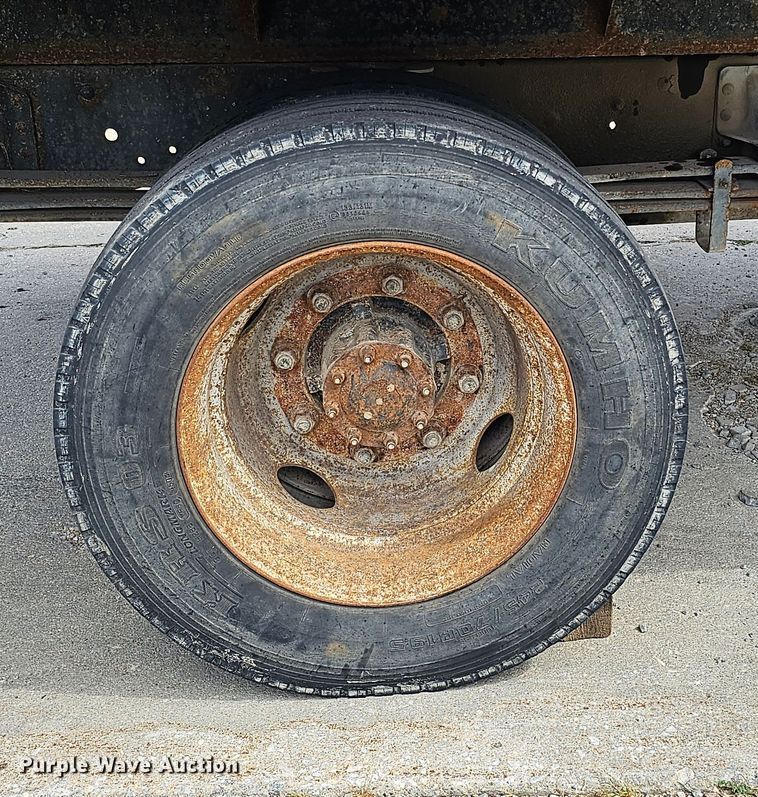 image for item DQ0210 1994 GMC TopKick  dump flatbed truck