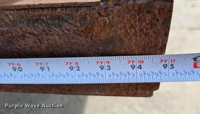 image for item DQ0212 2005 GMC C6500  flatbed truck