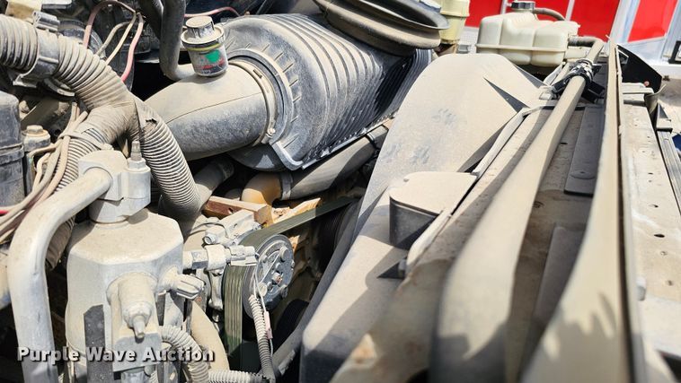 image for item DQ0212 2005 GMC C6500  flatbed truck