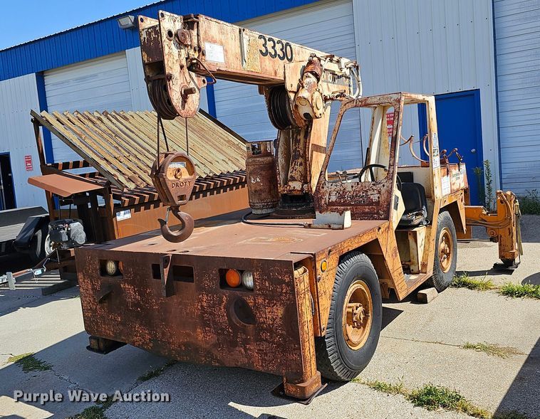 image for item DQ0214 1980 Drott 3330  crane