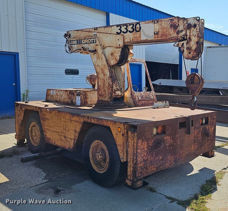 image for item DQ0214 1980 Drott 3330  crane