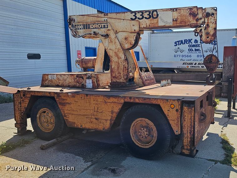 image for item DQ0214 1980 Drott 3330  crane