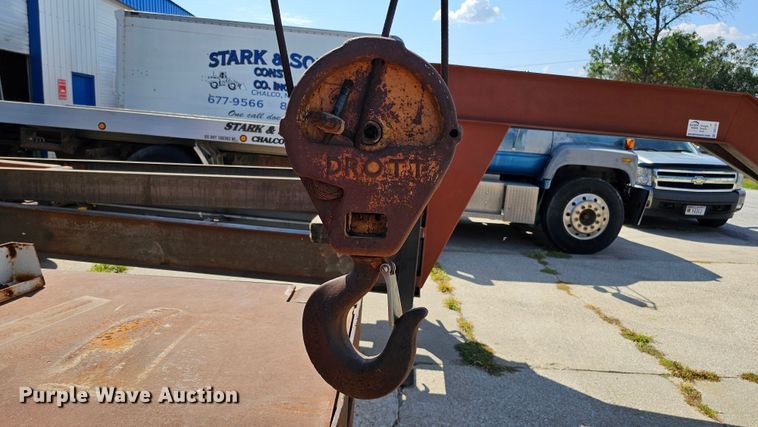 image for item DQ0214 1980 Drott 3330  crane