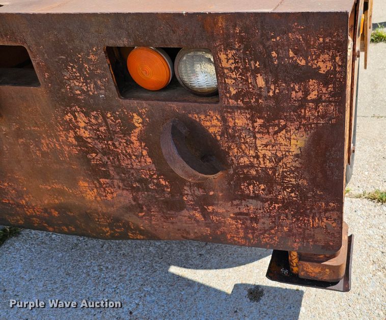 image for item DQ0214 1980 Drott 3330  crane