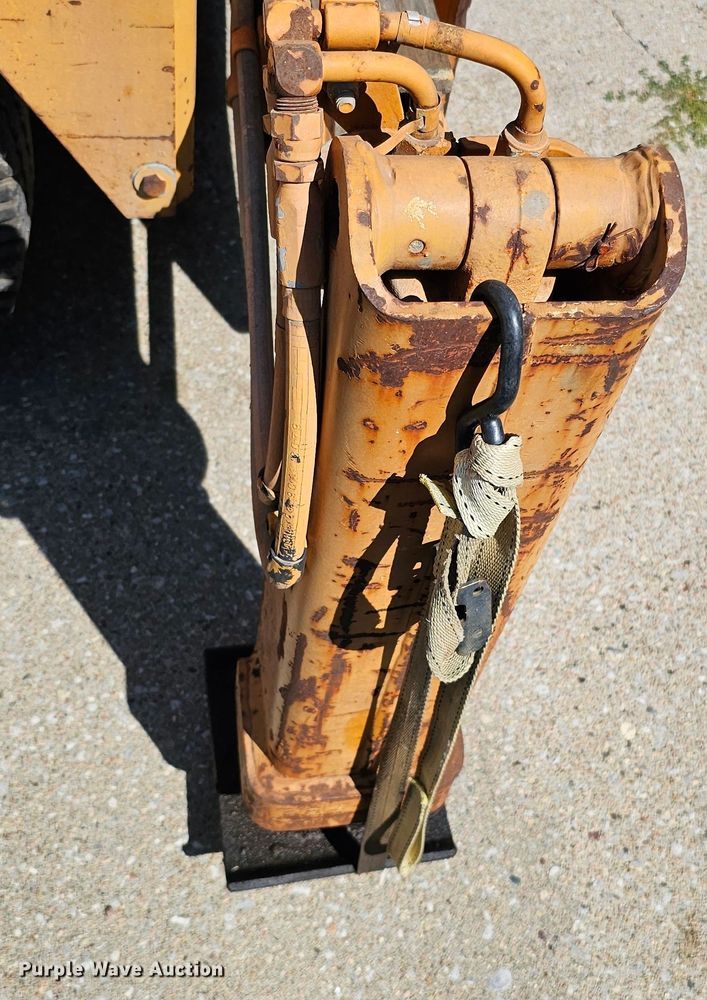 image for item DQ0214 1980 Drott 3330  crane