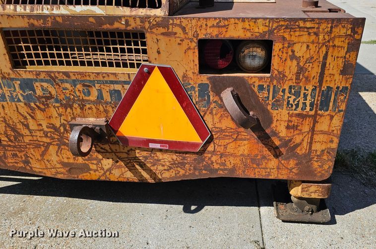 image for item DQ0214 1980 Drott 3330  crane