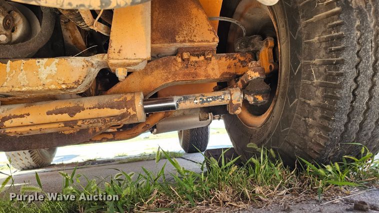 image for item DQ0214 1980 Drott 3330  crane