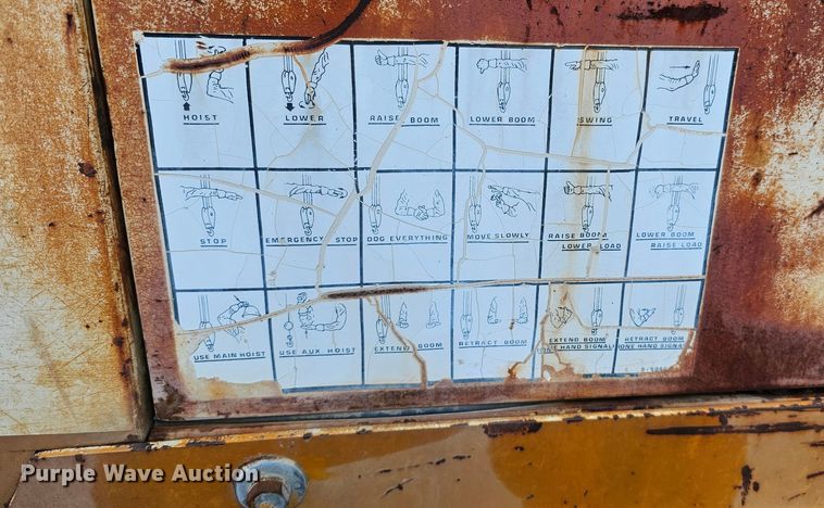 image for item DQ0214 1980 Drott 3330  crane