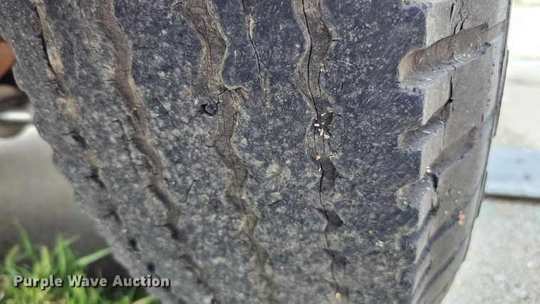 image for item DQ0214 1980 Drott 3330  crane