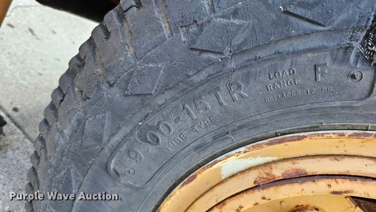 image for item DQ0214 1980 Drott 3330  crane