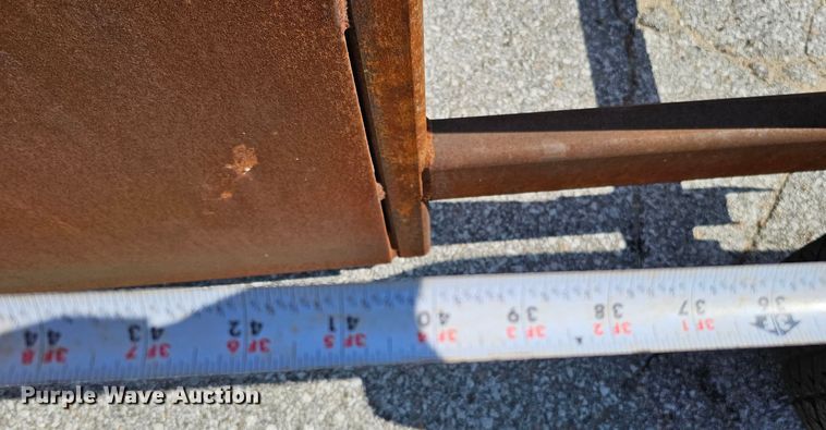 image for item DQ0227 Shop built grizzly bar