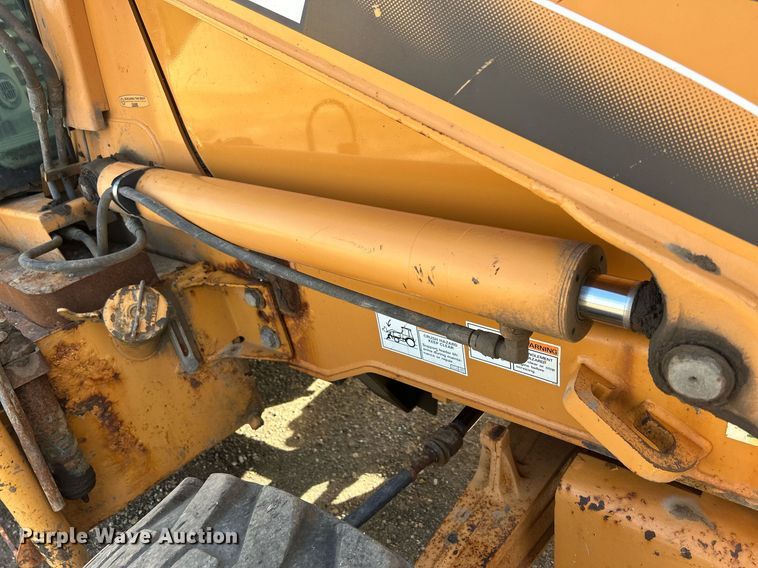 image for item DQ0916 2010 Case 580 Super M  backhoe