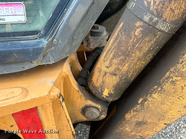 image for item DQ0916 2010 Case 580 Super M  backhoe