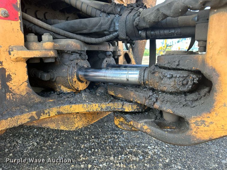 image for item DQ0916 2010 Case 580 Super M  backhoe