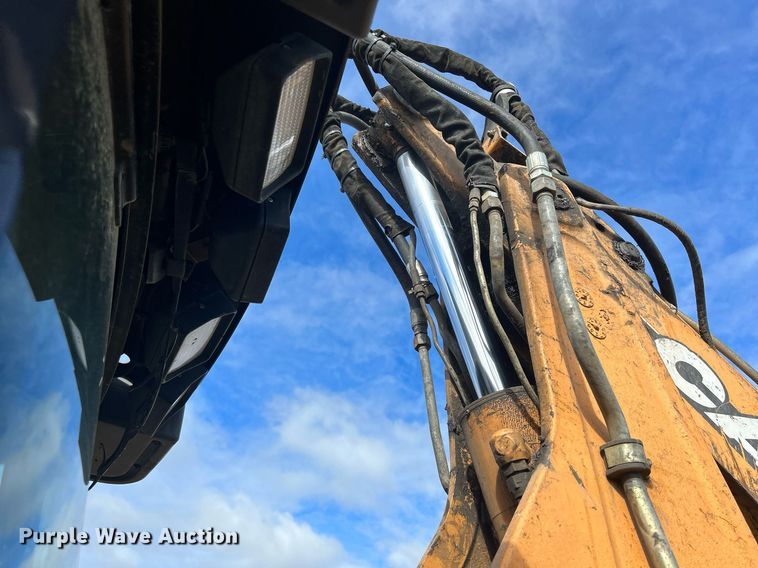 image for item DQ0916 2010 Case 580 Super M  backhoe