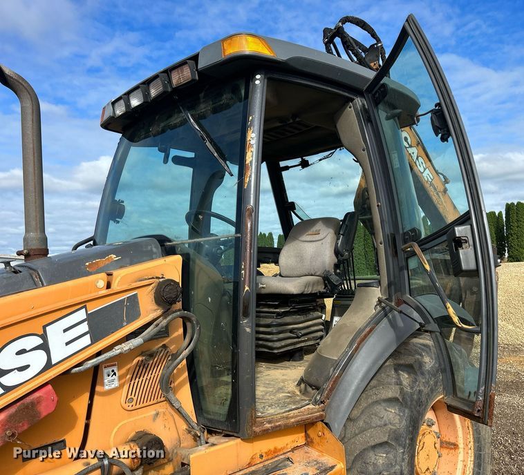 image for item DQ0916 2010 Case 580 Super M  backhoe