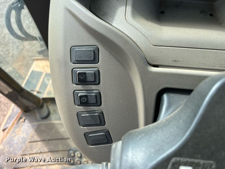 image for item DQ0916 2010 Case 580 Super M  backhoe