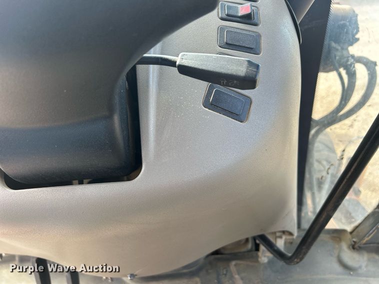 image for item DQ0916 2010 Case 580 Super M  backhoe