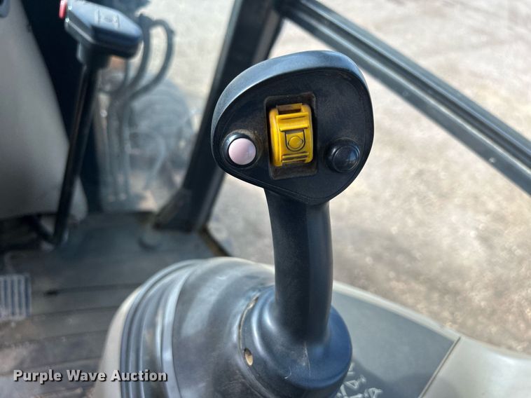 image for item DQ0916 2010 Case 580 Super M  backhoe