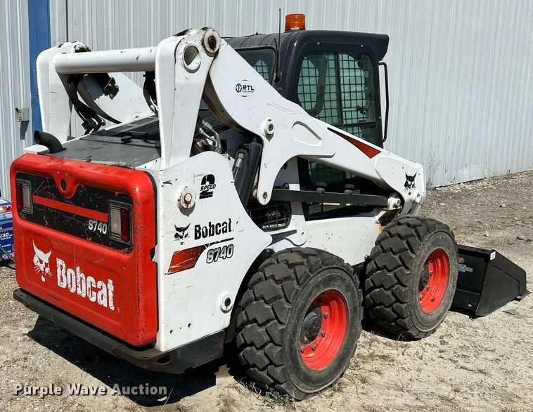 image for item DQ0917 2019 Bobcat S740  skid steer loader
