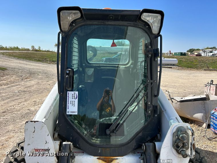 image for item DQ0917 2019 Bobcat S740  skid steer loader