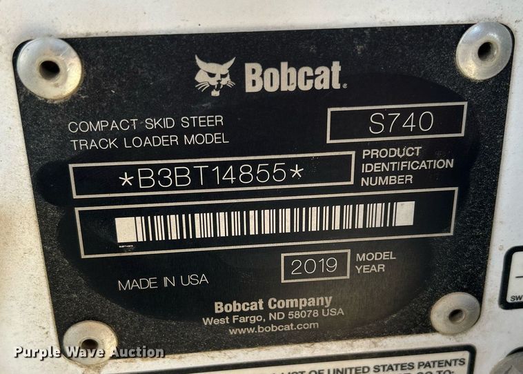image for item DQ0917 2019 Bobcat S740  skid steer loader