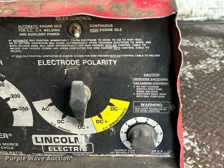 image for item DQ0946 2001 Ford F550 XL Super Duty  utility / service truck