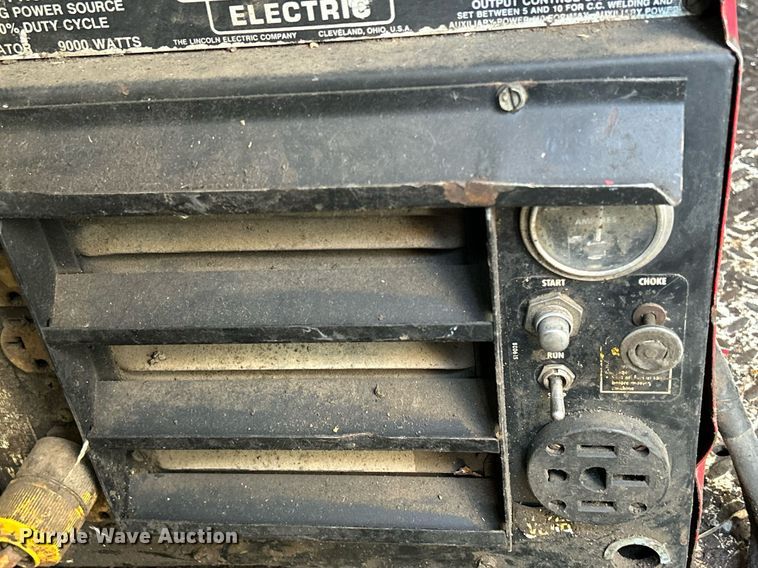 image for item DQ0946 2001 Ford F550 XL Super Duty  utility / service truck