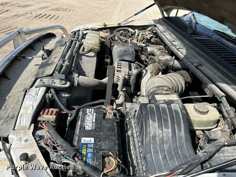 image for item DQ0946 2001 Ford F550 XL Super Duty  utility / service truck