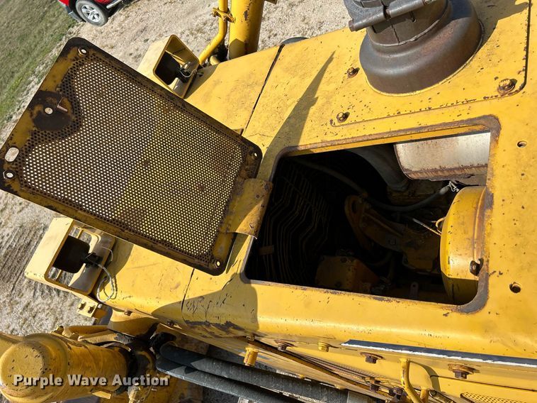 image for item DQ0947 1989 Komatsu D68P-1  dozer
