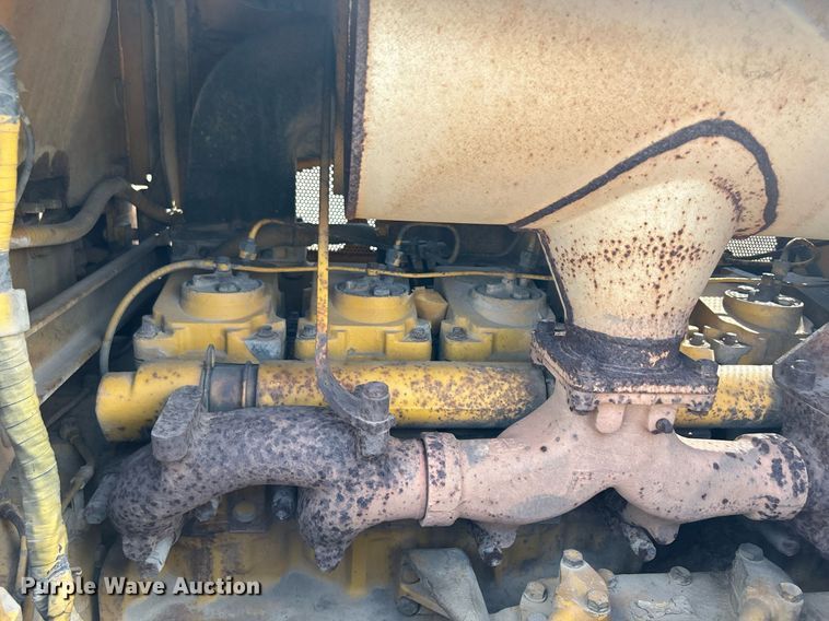 image for item DQ0947 1989 Komatsu D68P-1  dozer