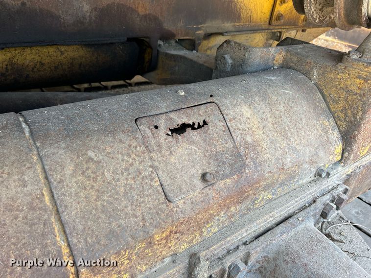 image for item DQ0947 1989 Komatsu D68P-1  dozer