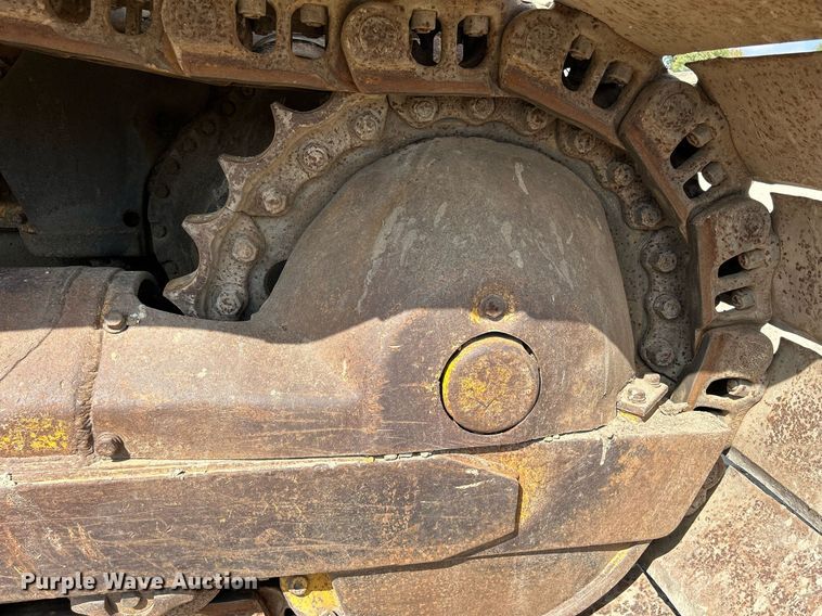 image for item DQ0947 1989 Komatsu D68P-1  dozer