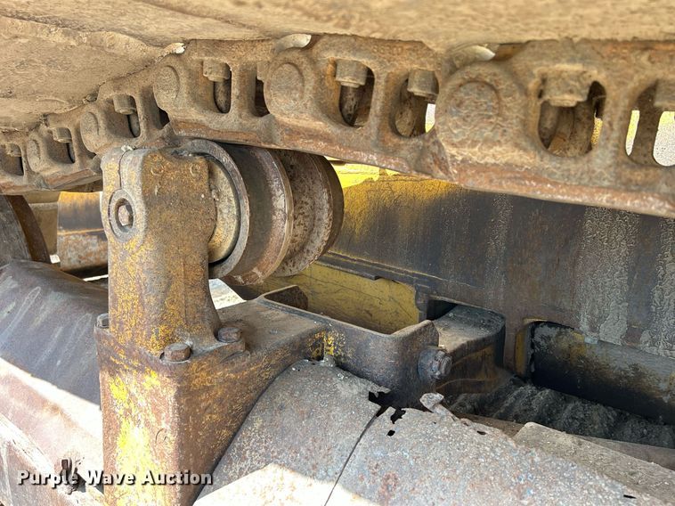 image for item DQ0947 1989 Komatsu D68P-1  dozer