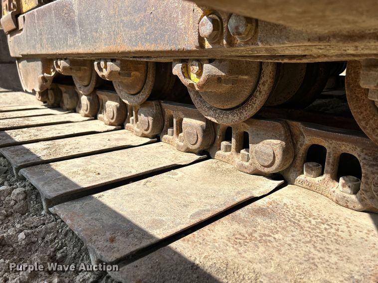 image for item DQ0947 1989 Komatsu D68P-1  dozer