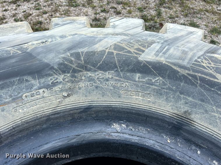 image for item DQ0948 (3) tires