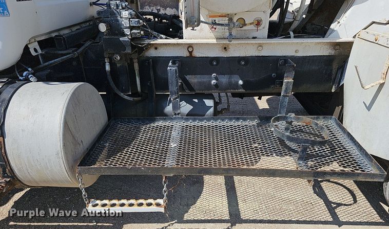 image for item DQ1087 1993 Mack RD960S  ready mix truck