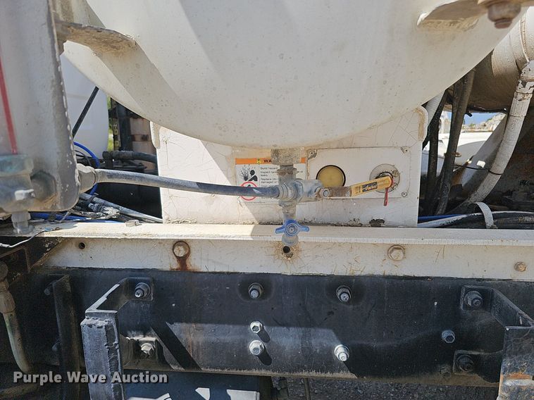 image for item DQ1087 1993 Mack RD960S  ready mix truck