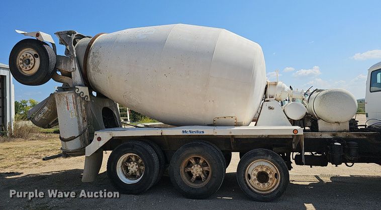 image for item DQ1087 1993 Mack RD960S  ready mix truck