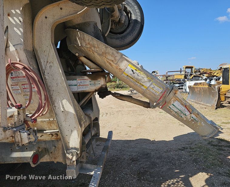 image for item DQ1087 1993 Mack RD960S  ready mix truck